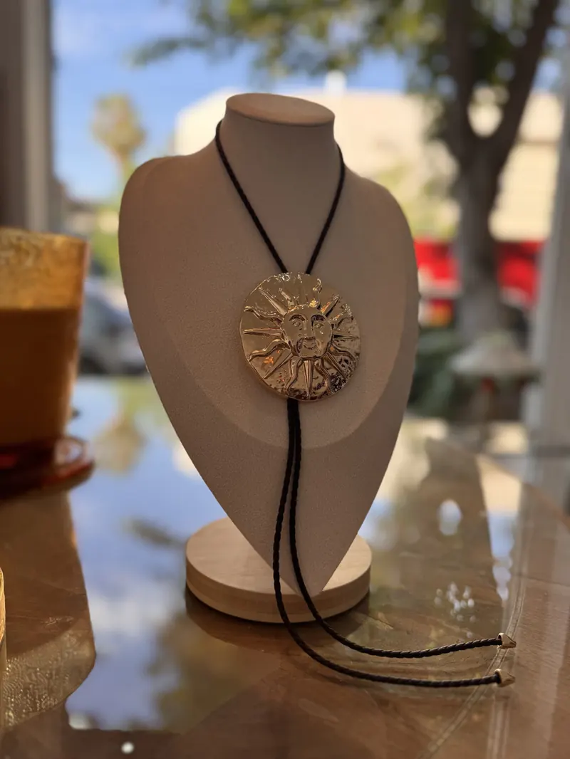 COLLAR CARA SOL
