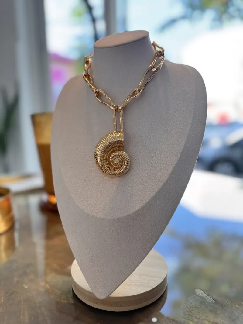 COLLAR CARACOLA