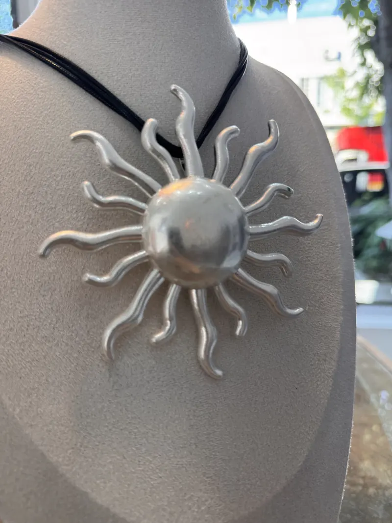 COLLAR SUN — foto 3